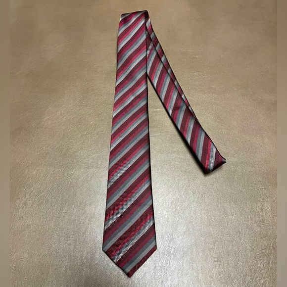Louis Vuitton Silk Tie - Picture 1 of 5